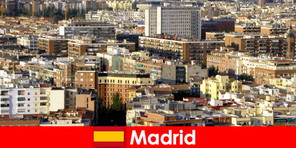 Поради щодо подорожей та інформація про столицю Мадрид в Іспанії