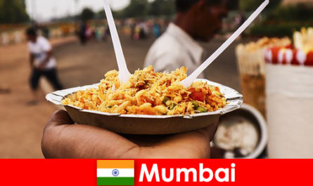 Мумбаї це місце, відоме туристам для своїх вуличних продавців і типів продуктів харчування