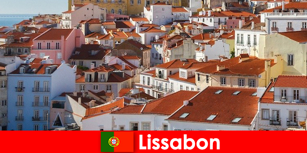 Лісабон прибережного міста найпопулярніше місце з пляжним сонцем і смачною їжею