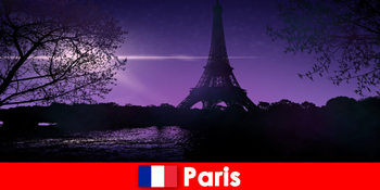 Франція Париж Місто любові іноземців шукає партнера для стриманого роману