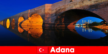 Місцеві делікатеси в Адана Туреччина радують туристів з усього світу