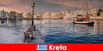 Смачні фірмові страви та стиль життя відкривають для себе туристів у Криті Греція