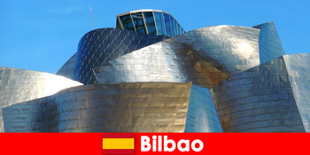 Інсайдерська порада Більбао Іспанія пропонує сучасну міську культуру для молодих мандрівників