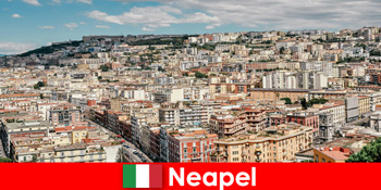Рекомендації та інформація для Неаполя прибережного міста в Італії