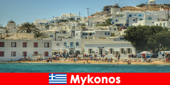 Біле місто Міконос є місцем мрії багатьох іноземців у Греції.