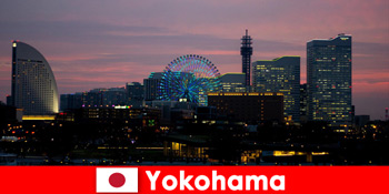 Японія Поїздка в Йокогама Досвід сучасного міста з багатьма обличчями