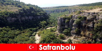 Походи в гори і насолода місцевою кухнею на відпочинку в Сафранболу Туреччини